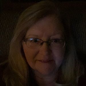 Meet your Posher, Connie